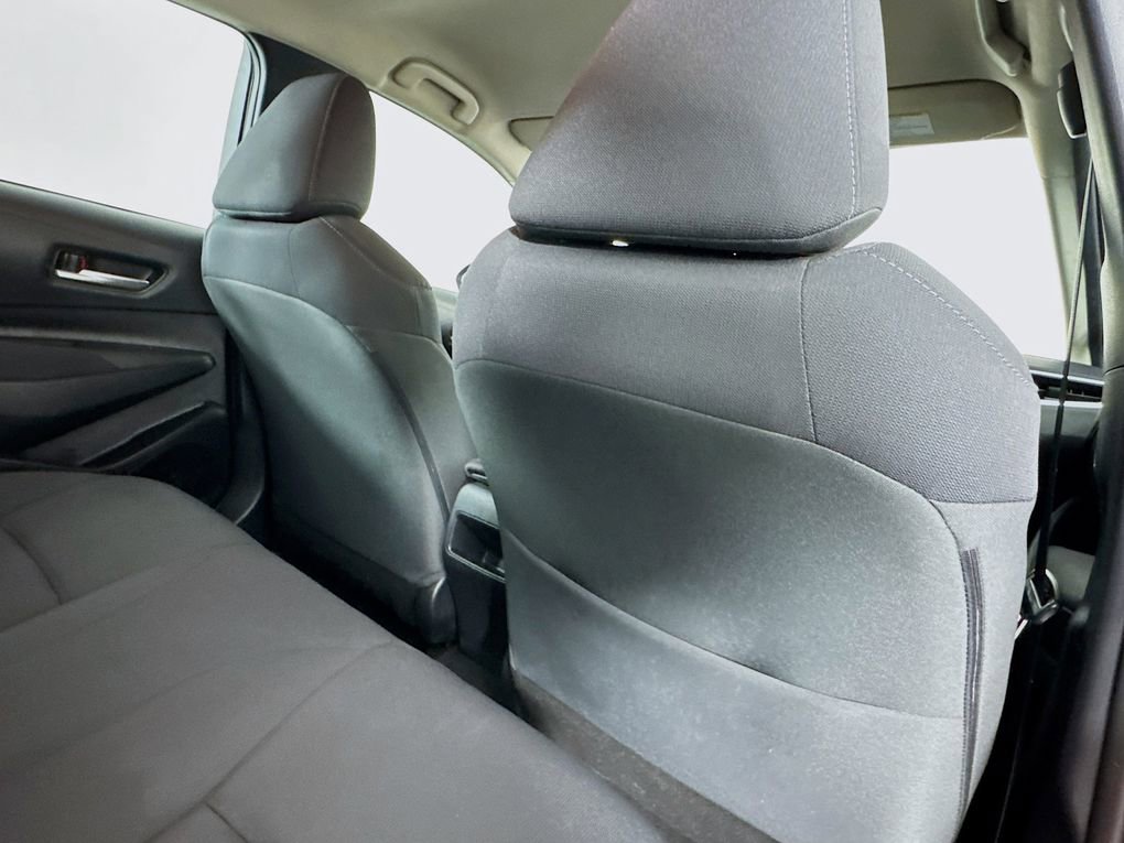 Used 2021 Toyota Corolla LE FWD image 26