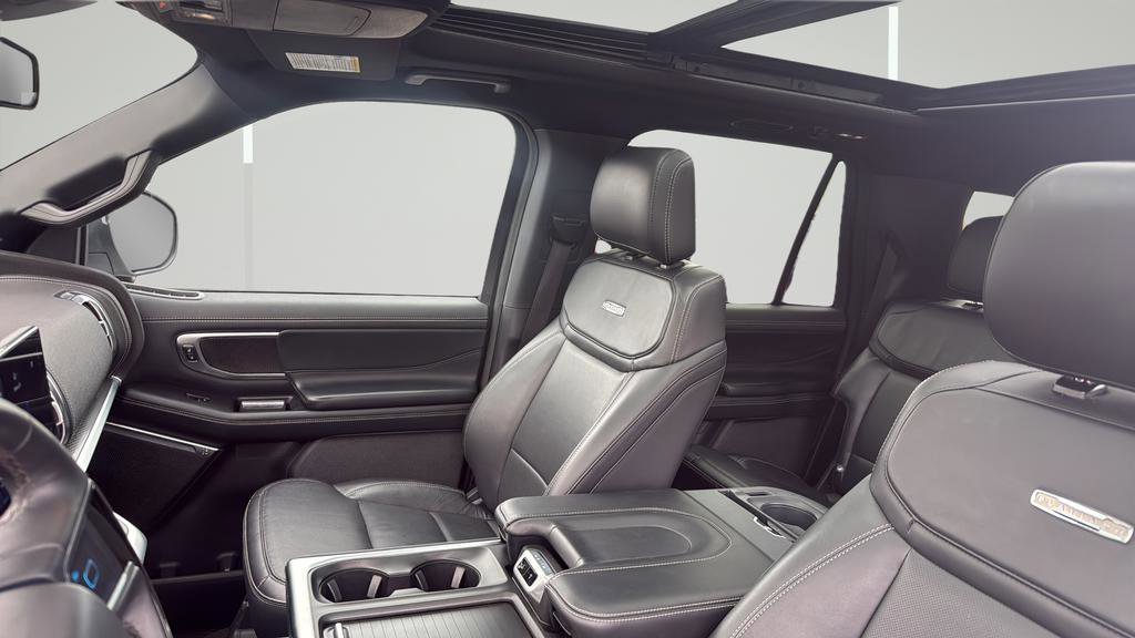 Used 2025 Ford Expedition Max Platinum w/ Stealth Appearance Package AWD/4WD image 29