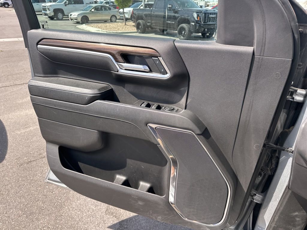 Used 2023 Chevrolet Silverado 1500 LT image 19