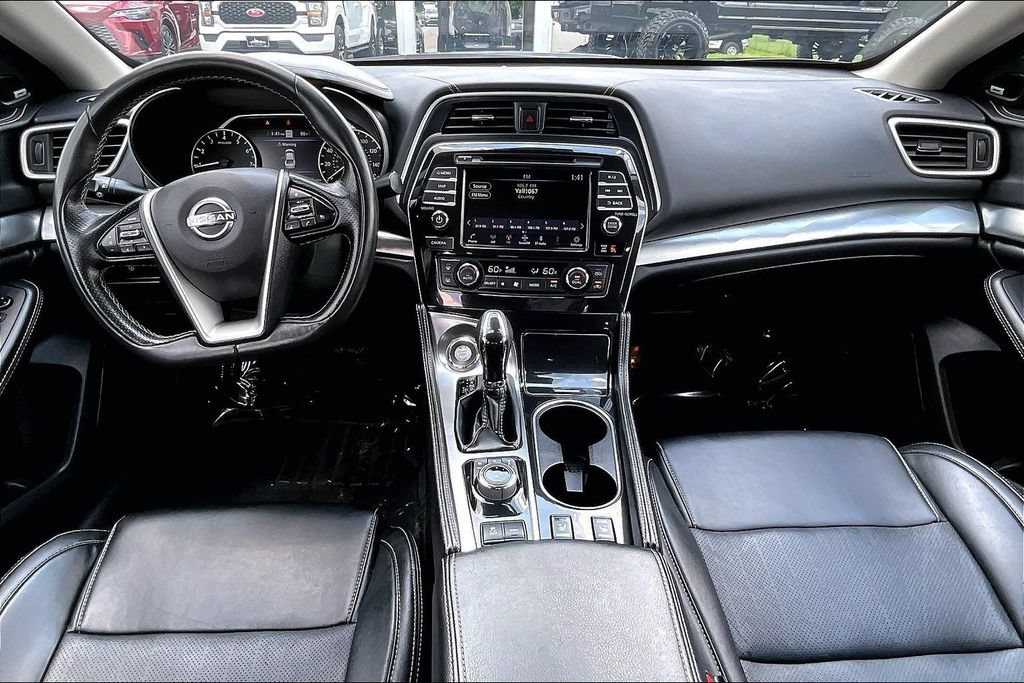 Used 2023 Nissan Maxima SL FWD image 9