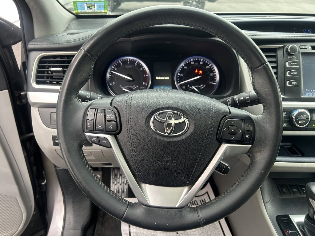 Used 2016 Toyota Highlander XLE image 21