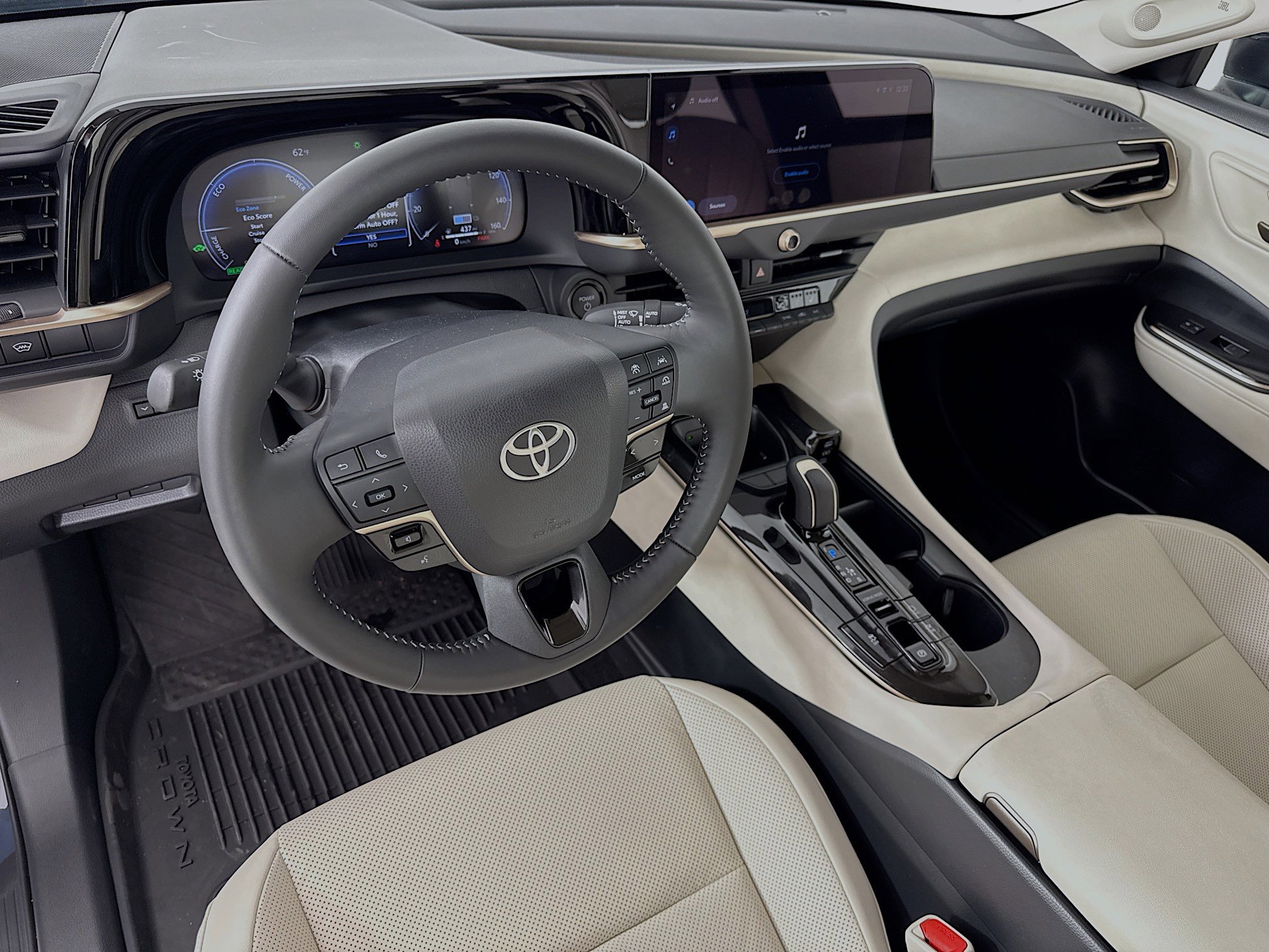 Used 2026 Toyota Crown Nightshade image 9