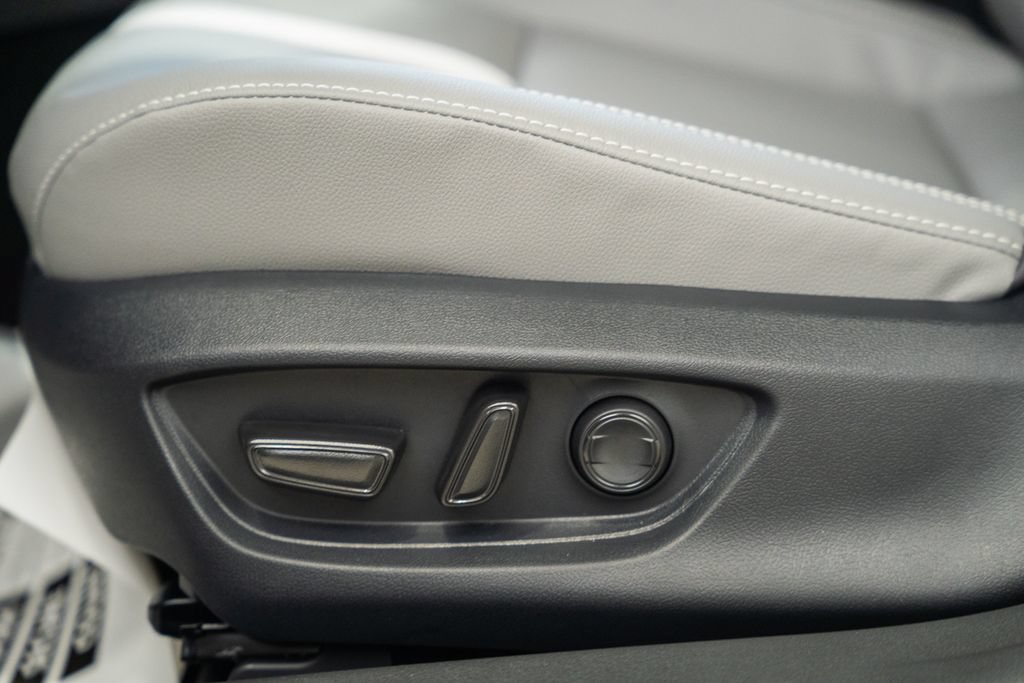 New 2026 Toyota Camry SE FWD image 36