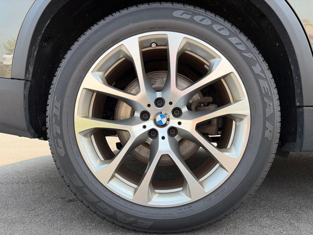 Used 2023 BMW X5 xDrive40i w/ Premium Package AWD/4WD image 23