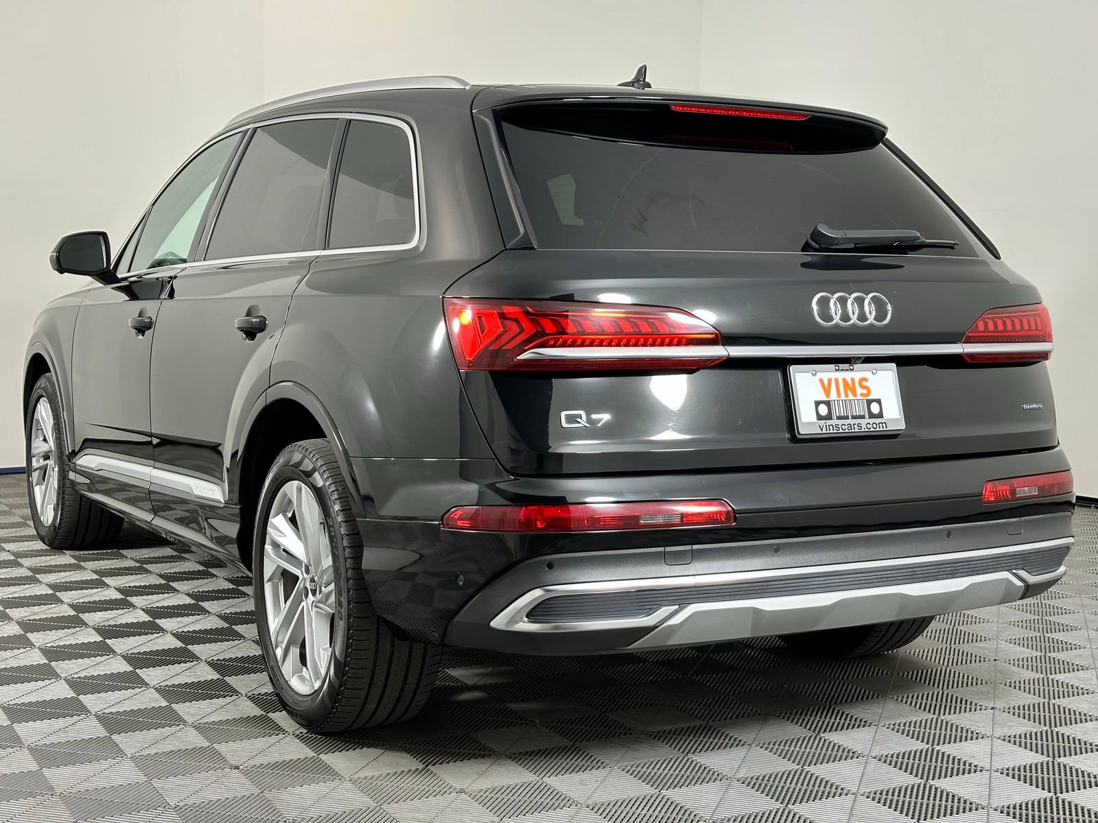 Used 2023 Audi Q7 3.0T Premium Plus image 38