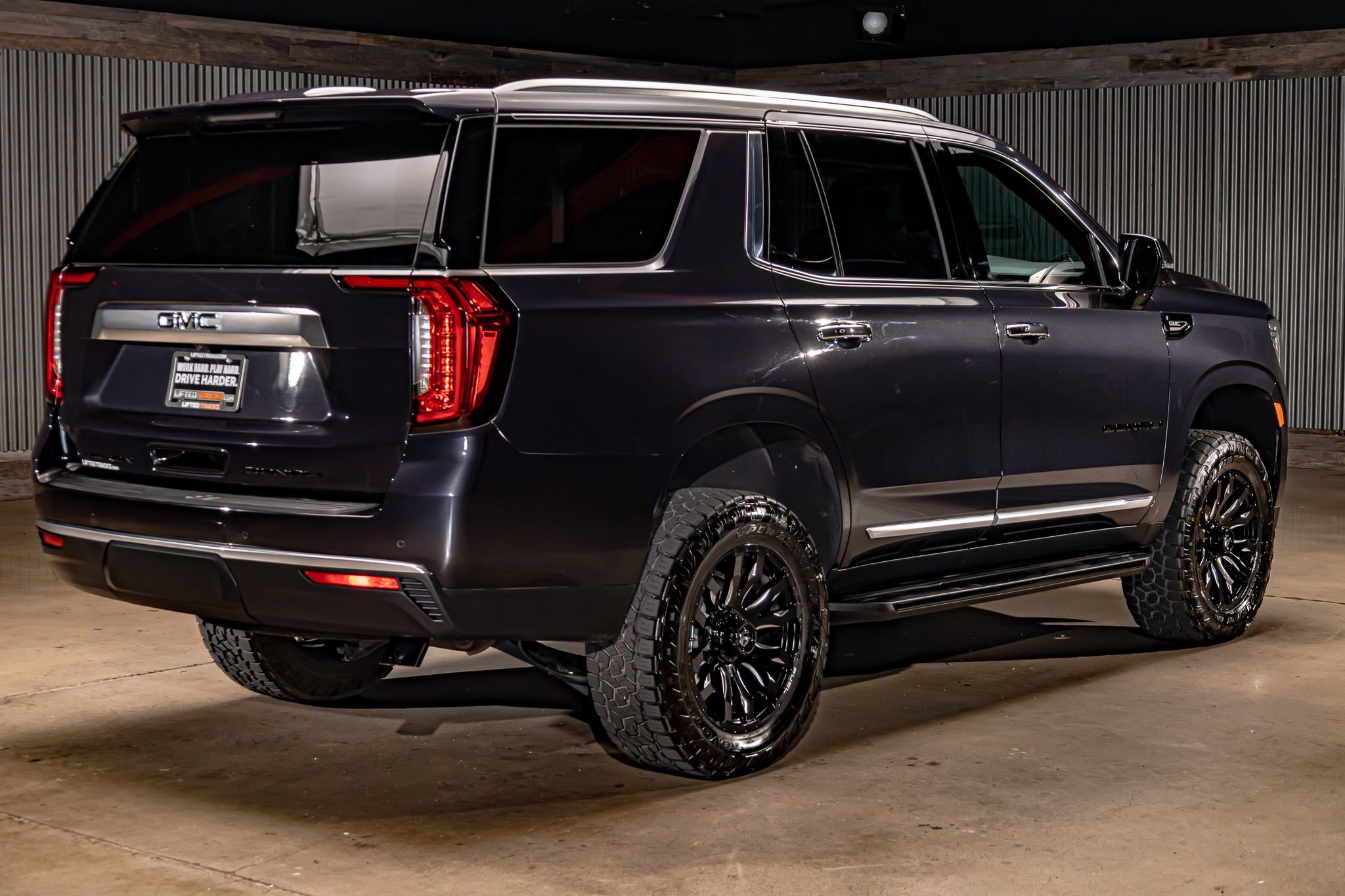 Used 2024 GMC Yukon Denali w/ LPO, Floor Liner Package image 9