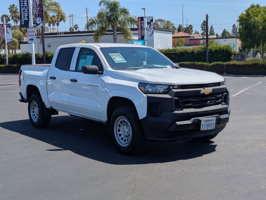 Used 2023 Chevrolet Colorado W/T RWD image 2