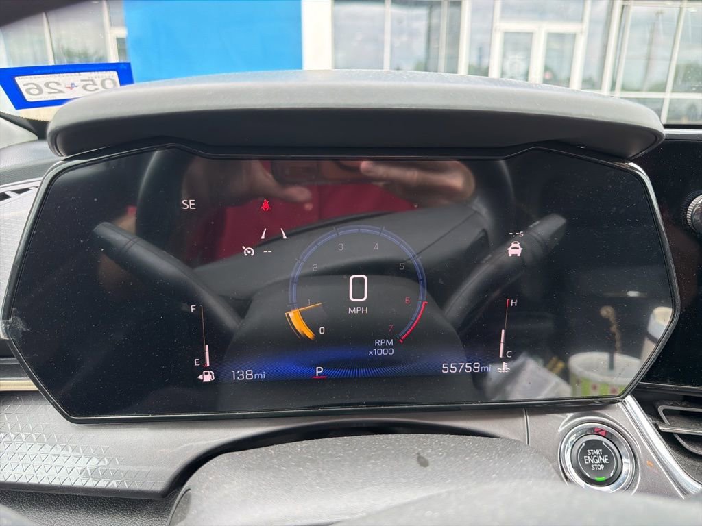 Used 2025 Chevrolet Trax ACTIV w/ Sunroof Package FWD image 10