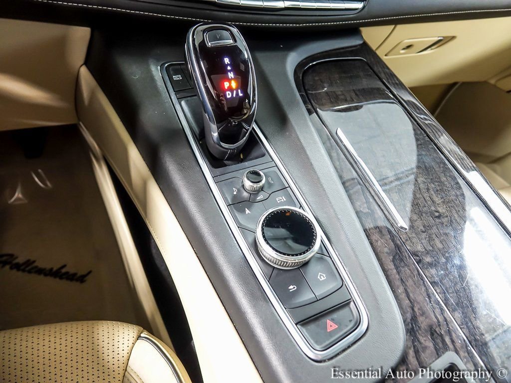 Used 2022 Cadillac Escalade Premium Luxury w/ Performance Package image 22