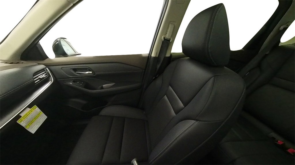 Certified 2023 Nissan Rogue SV w/ SV Premium B Package image 33