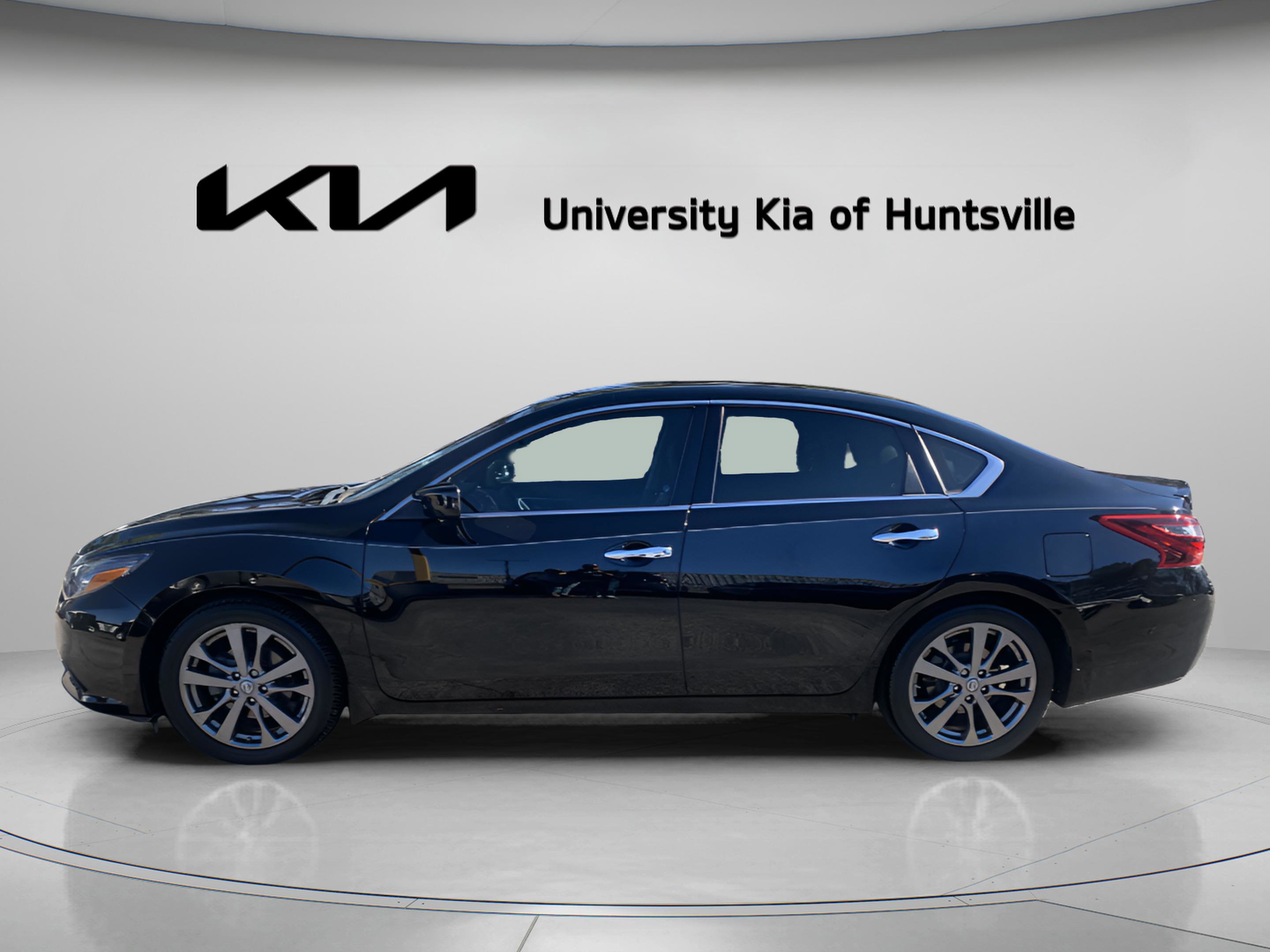 Used 2018 Nissan Altima 2.5 SR w/ SR Special Edition image 4