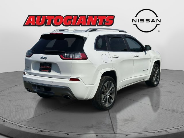 Used 2019 Jeep Cherokee Overland w/ Technology Group AWD/4WD image 2