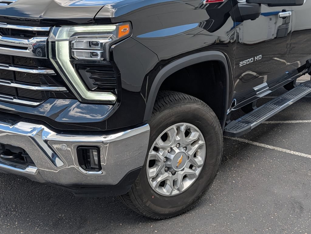 Used 2024 Chevrolet Silverado 2500 LTZ w/ LTZ Plus Package AWD/4WD image 28