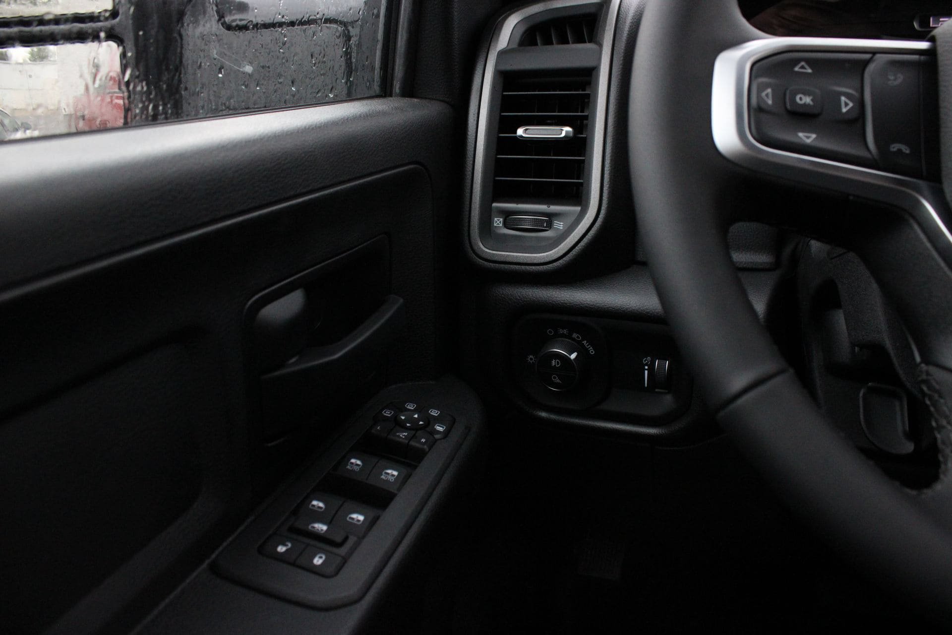 New 2026 RAM 2500 Tradesman w/ Safety Group AWD/4WD image 21