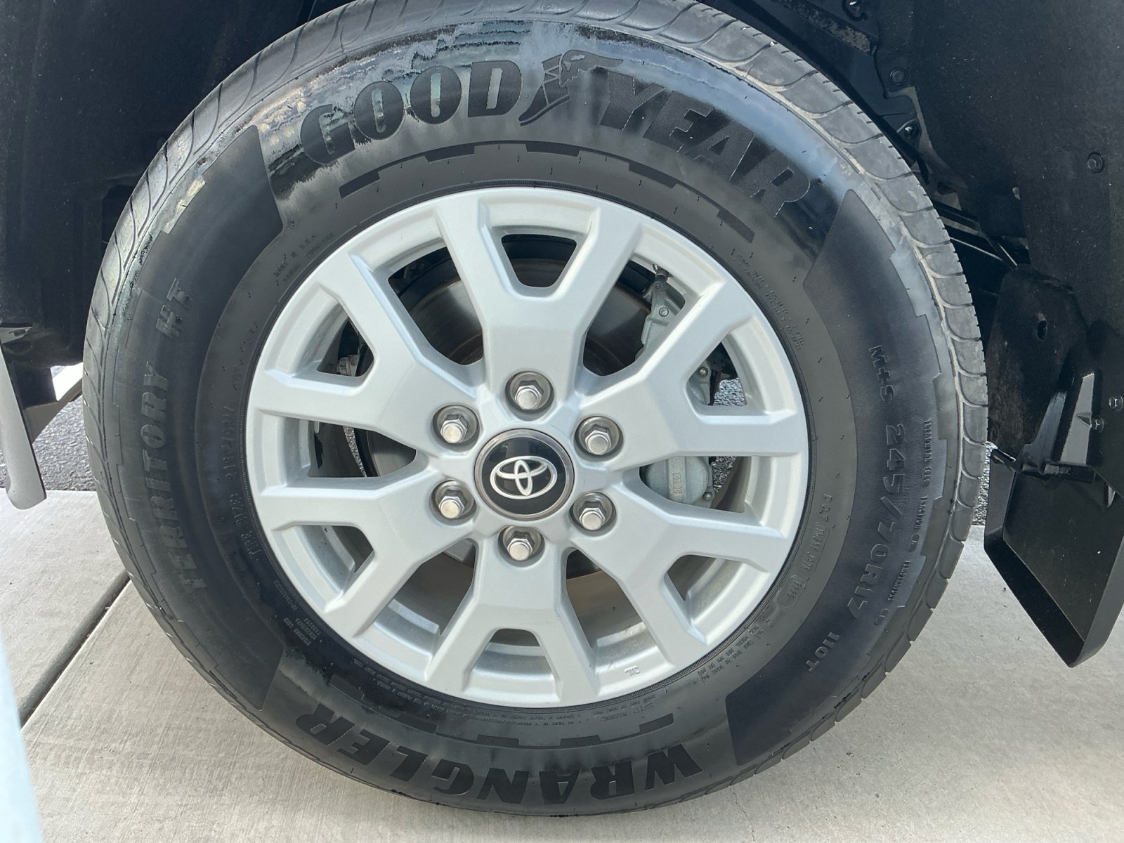 Certified 2026 Toyota Tacoma SR5 RWD image 26