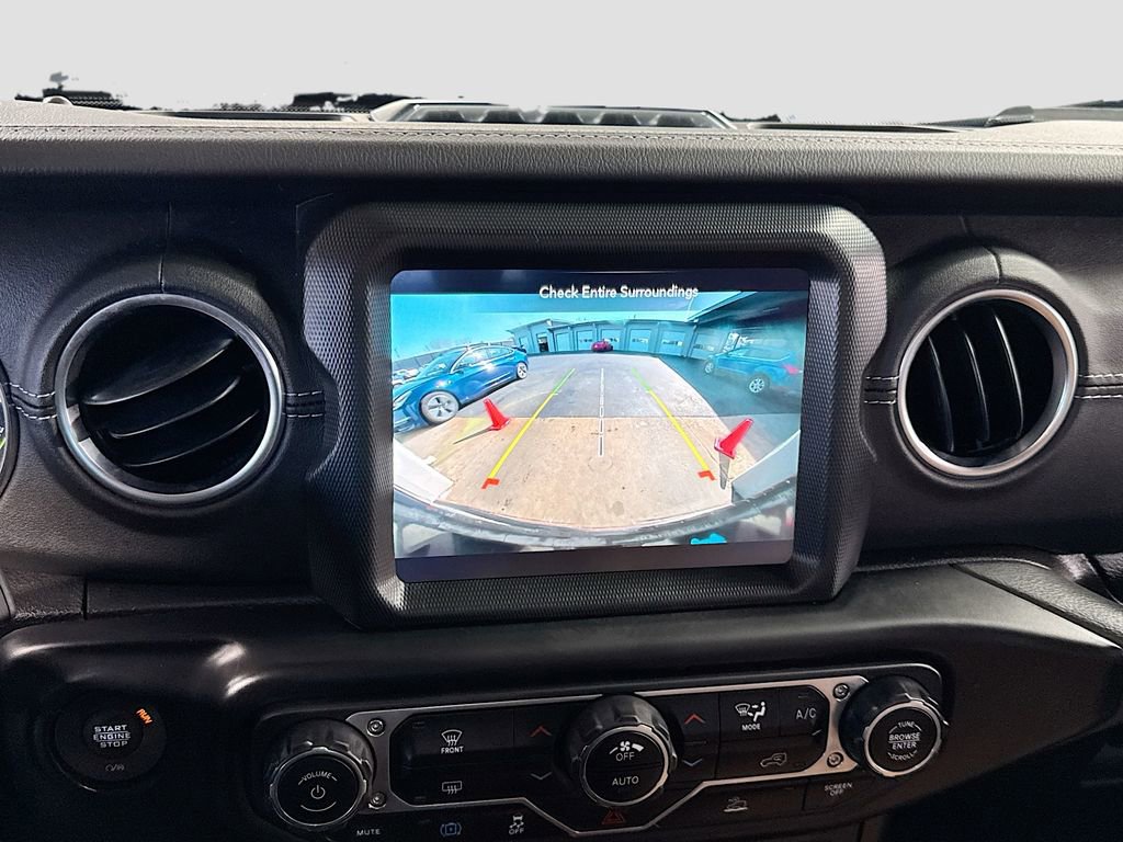 Used 2023 Jeep Wrangler Unlimited Sahara AWD/4WD image 22