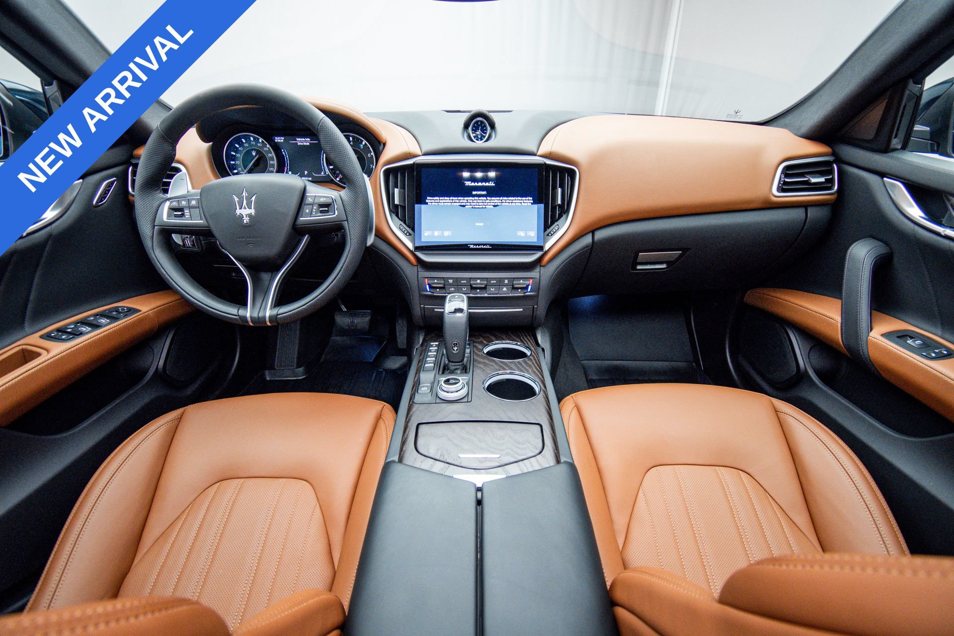 Used 2023 Maserati Ghibli Modena Q4 AWD/4WD image 10