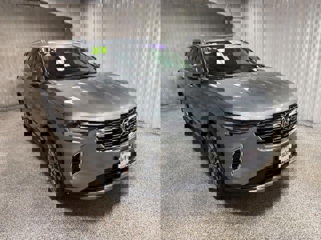 Used 2023 Buick Envision Preferred AWD/4WD image 3