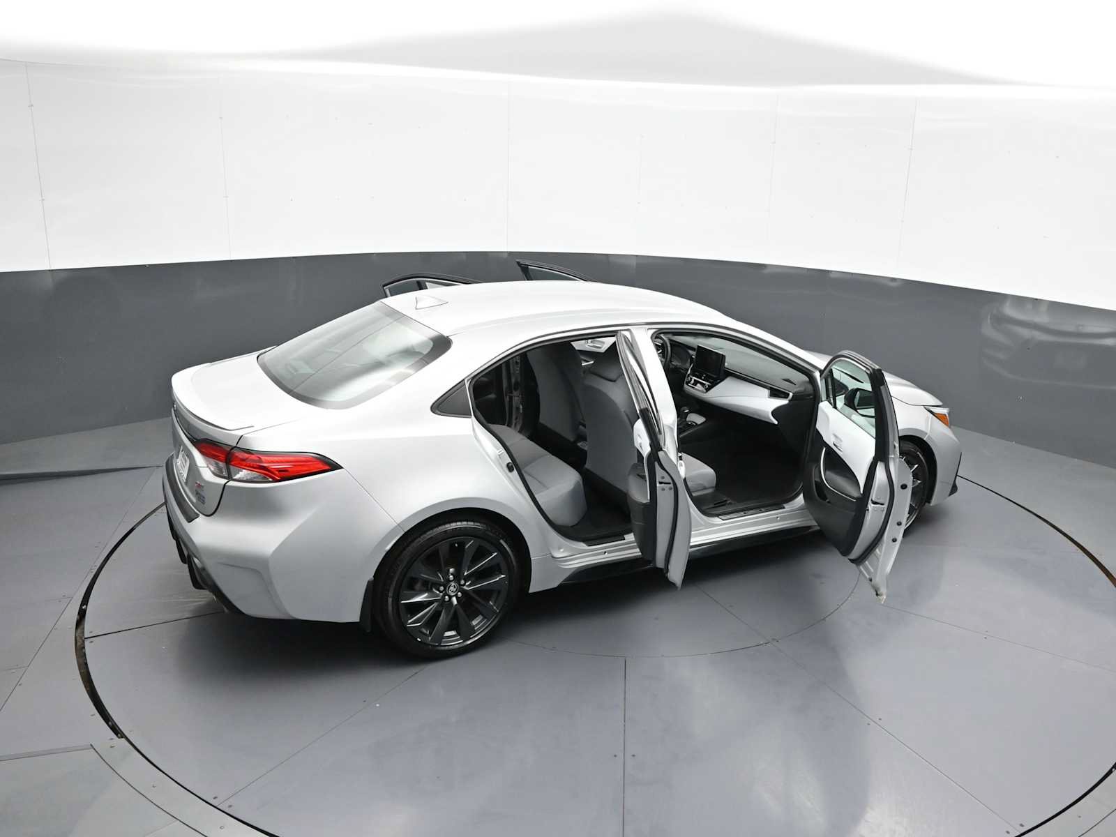 Certified 2024 Toyota Corolla SE FWD image 43