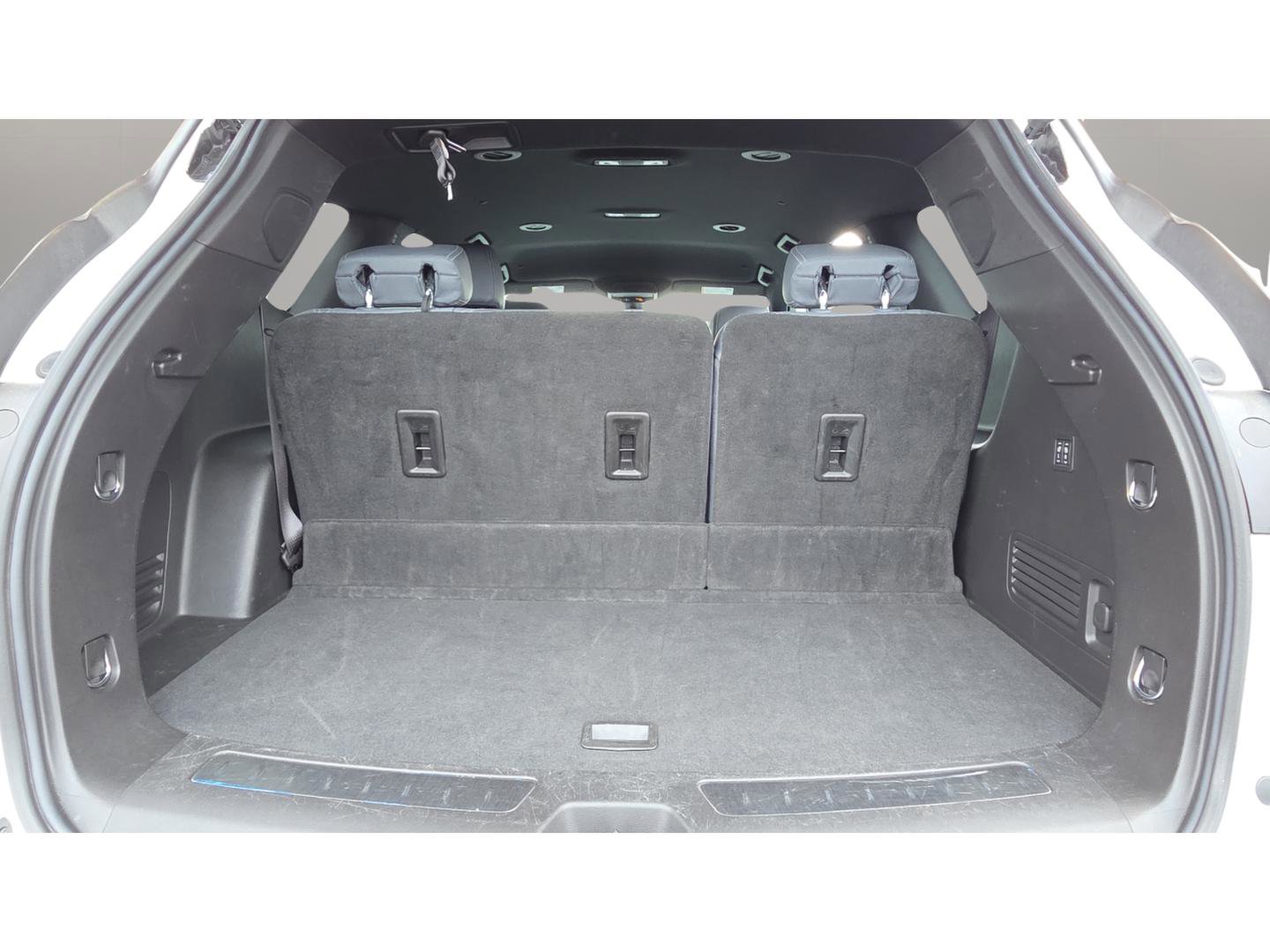 Used 2024 Buick Enclave Premium image 14