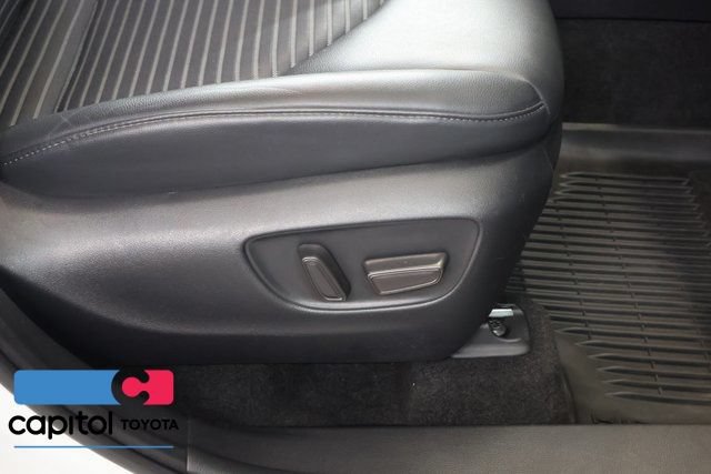 Used 2023 Toyota Highlander XSE AWD/4WD image 27