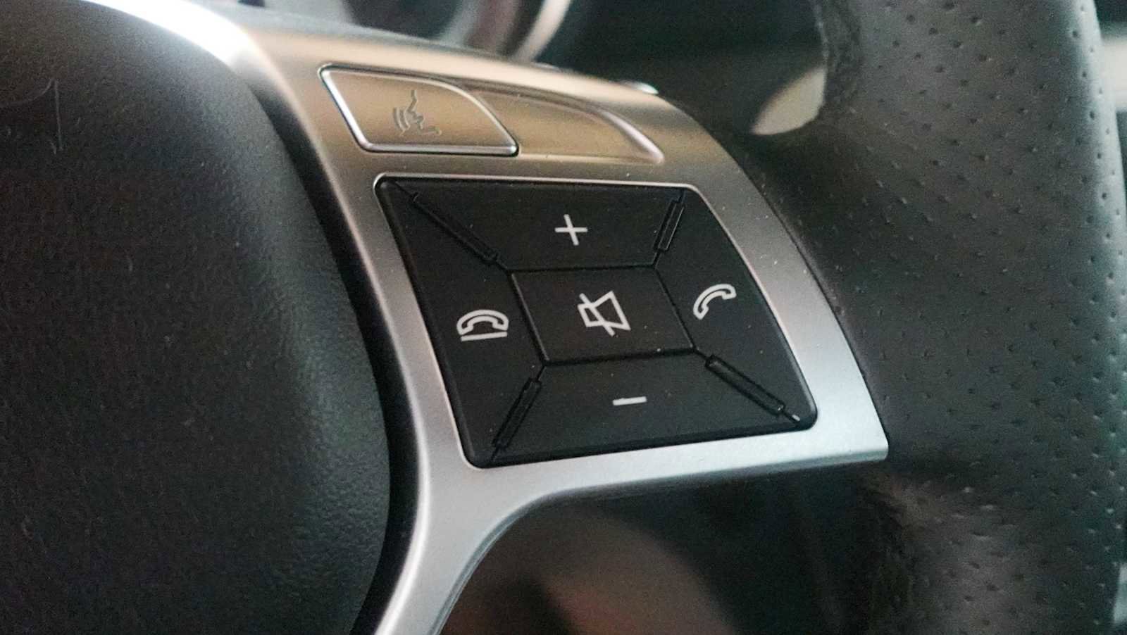 Used 2015 Mercedes-Benz C 250 Coupe image 23