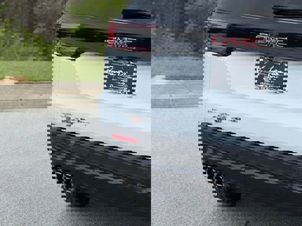 Used 2024 GMC Acadia AT4 w/ Super Cruise Package image 14