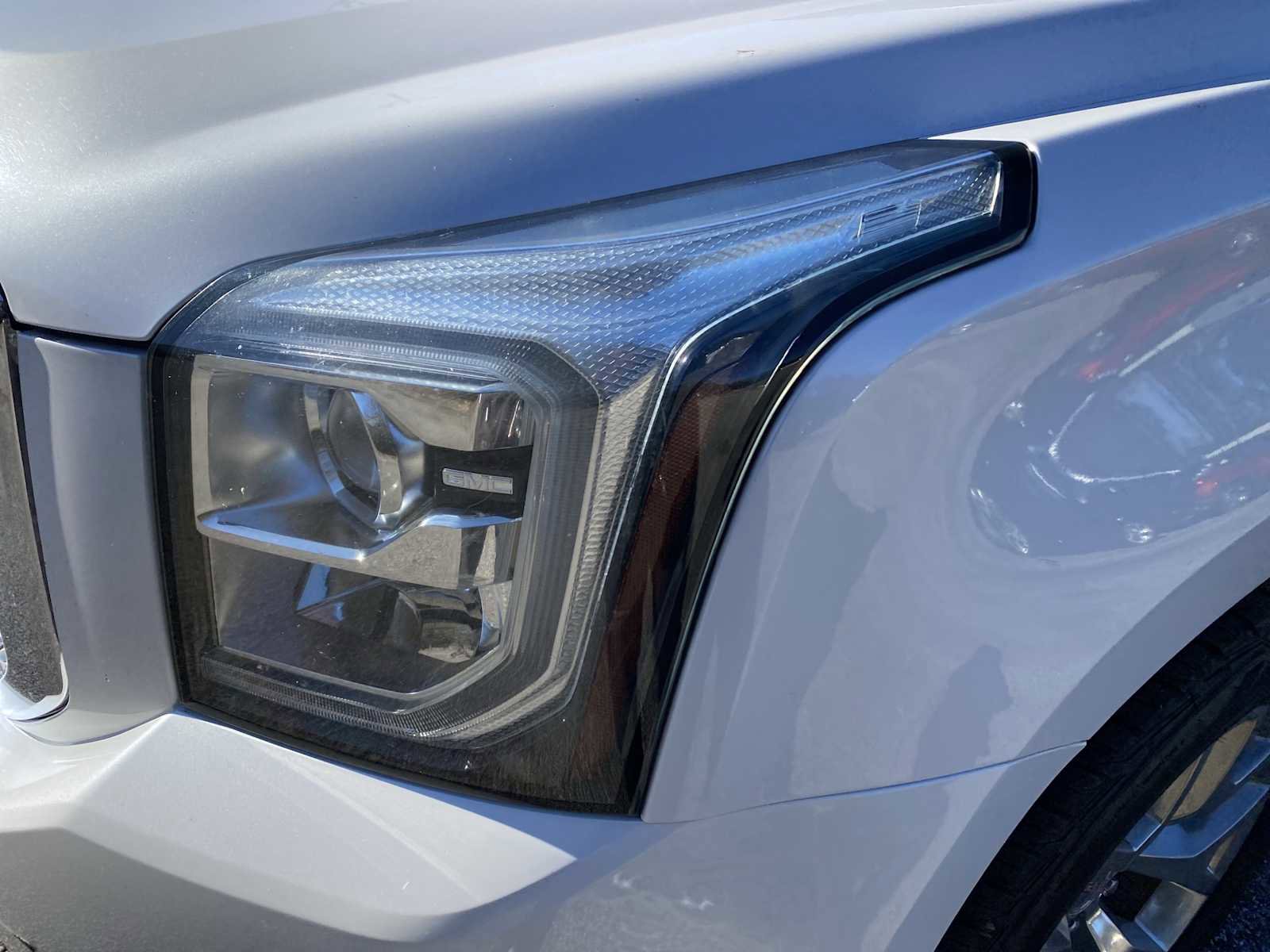 Used 2018 GMC Yukon XL SLT w/ Open Road Package image 11