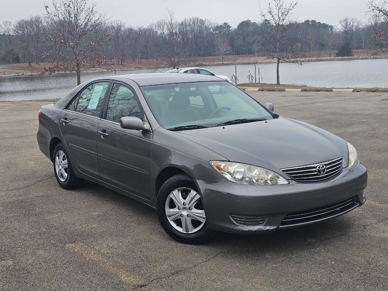 Used 2006 Toyota Camry XLE image 2