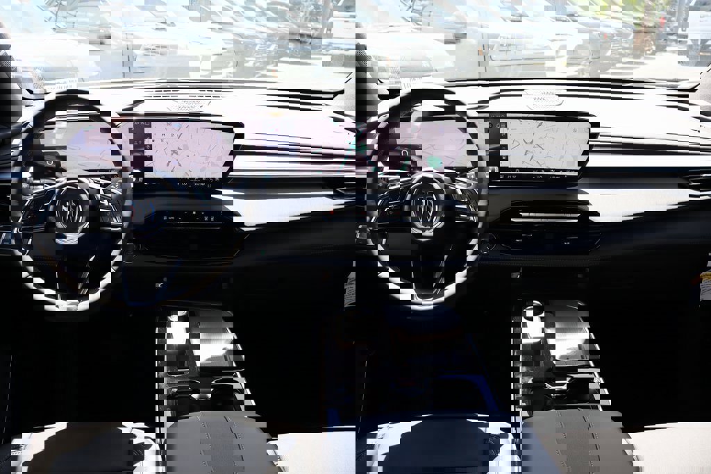 New 2025 Buick Enclave Preferred image 7