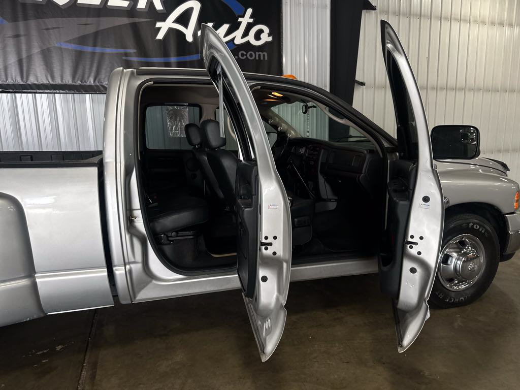 Used 2003 Dodge Ram 3500 Truck ST RWD image 30