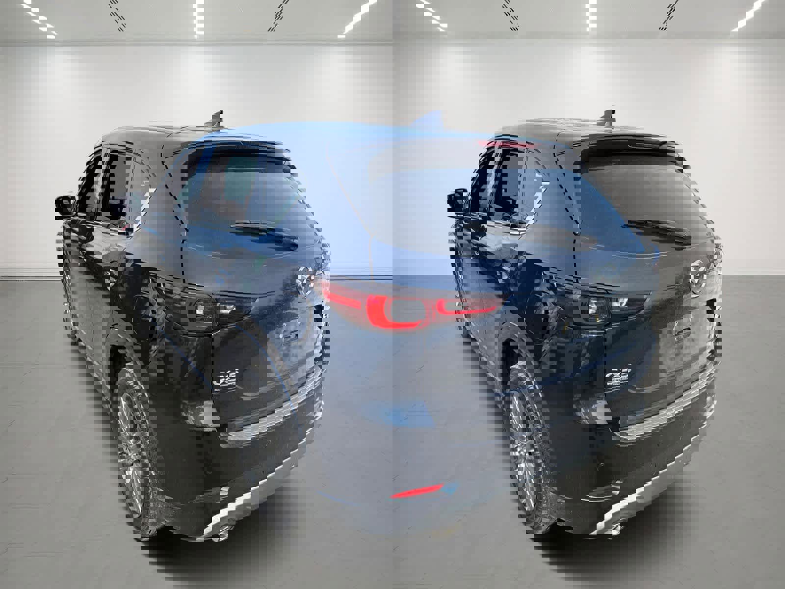 Used 2025 MAZDA CX-5 Signature image 3