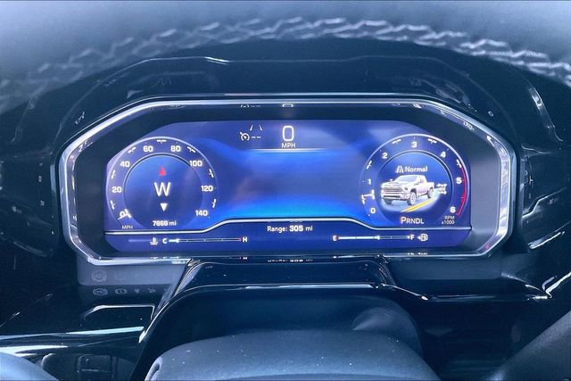 Used 2025 Chevrolet Silverado 2500 LT w/ Leather Package image 10