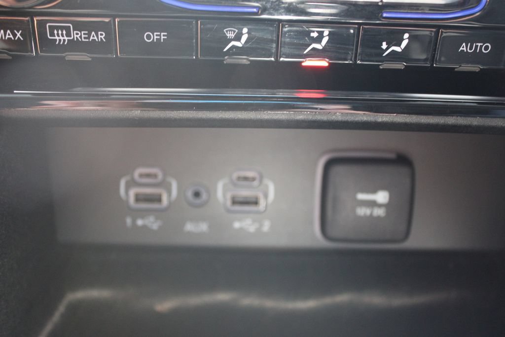 Used 2022 Jeep Grand Cherokee L Limited RWD image 53