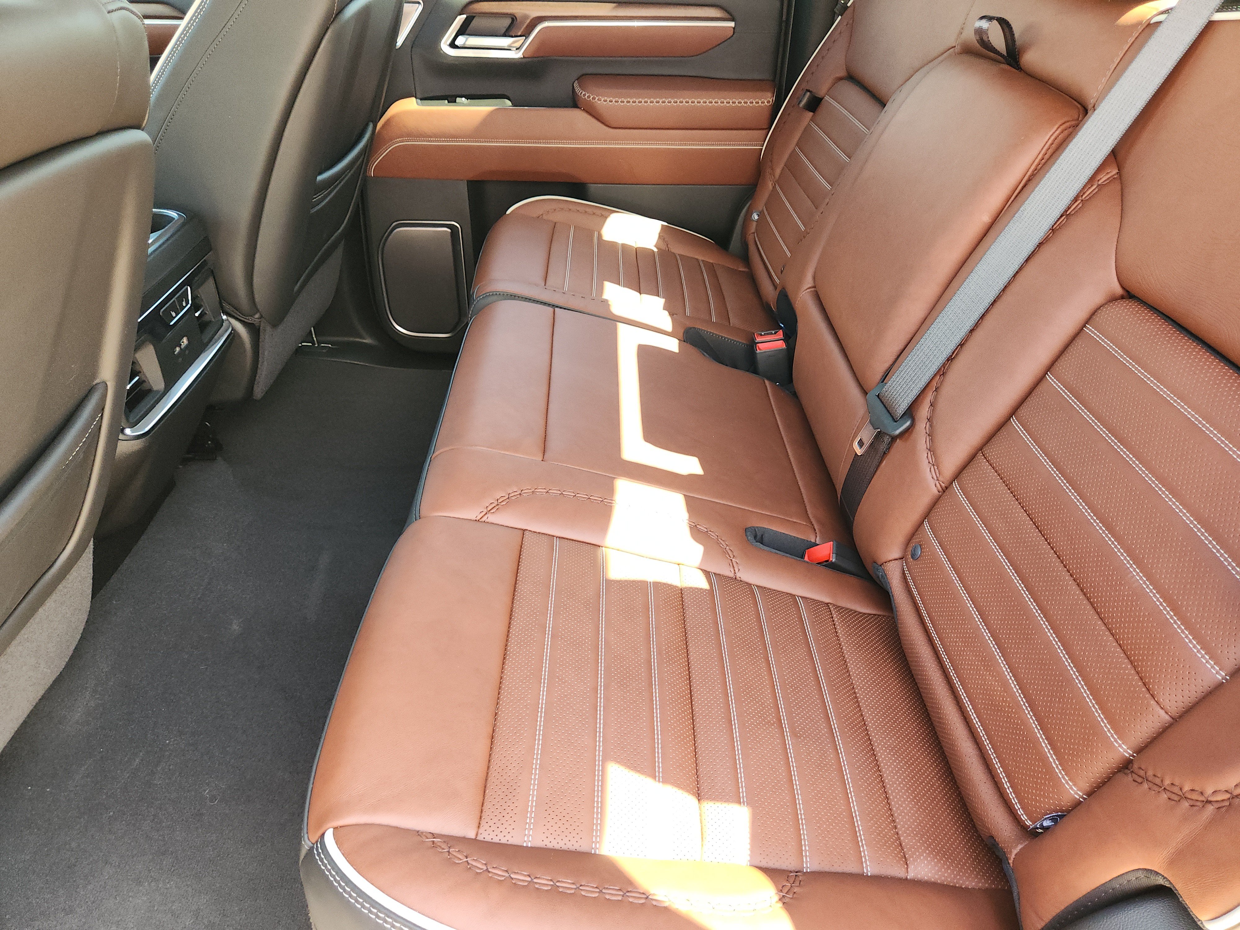 Used 2025 GMC Sierra 2500 Denali Ultimate AWD/4WD image 29