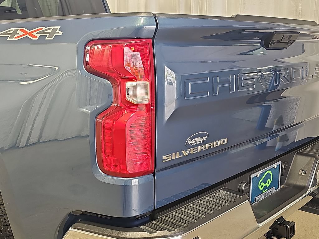 Certified 2024 Chevrolet Silverado 1500 LT AWD/4WD image 39