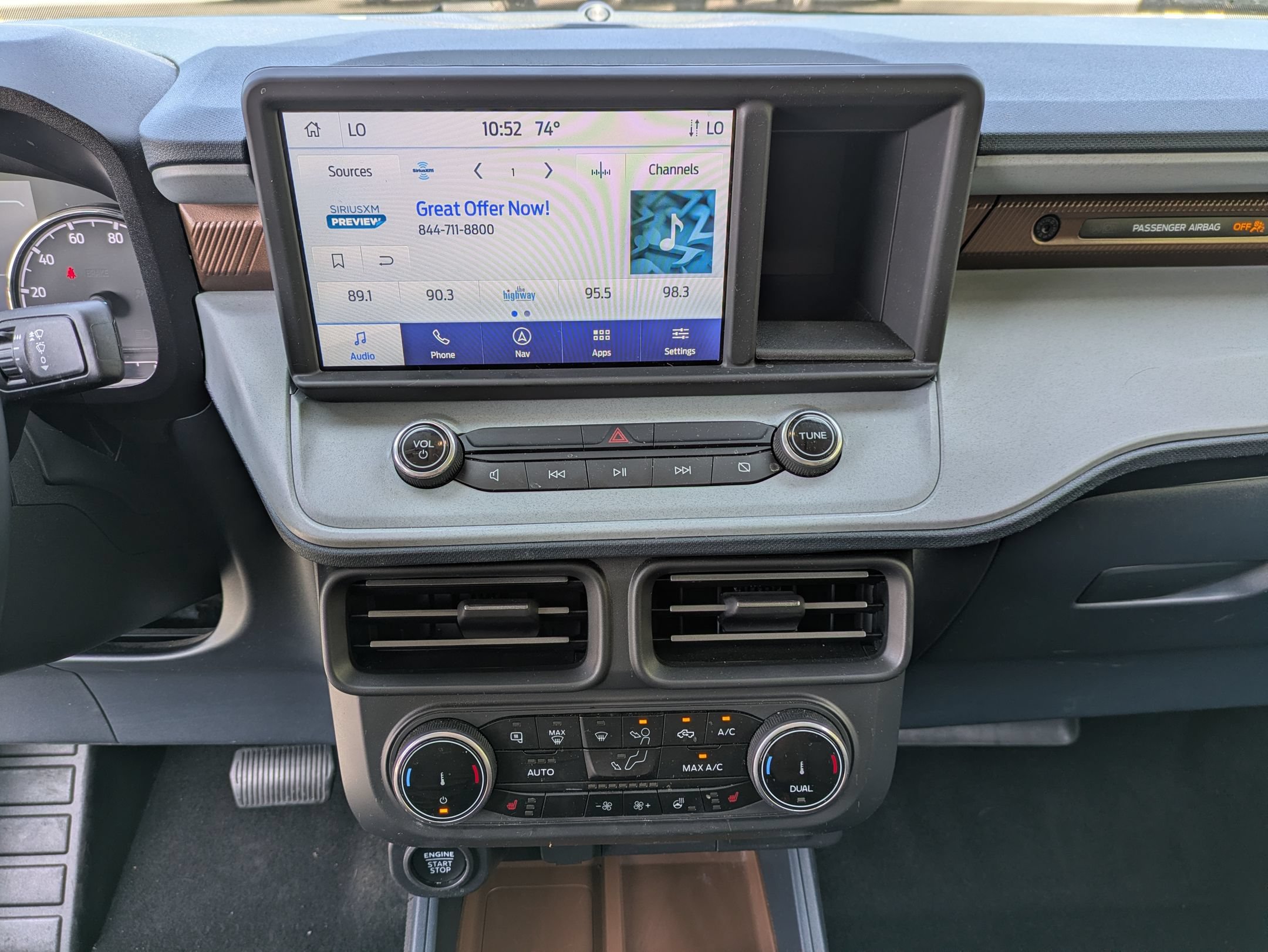 Certified 2024 Ford Maverick Lariat FWD image 11