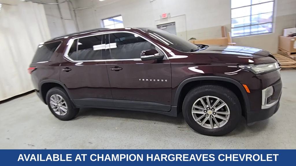 Certified 2023 Chevrolet Traverse LT image 2