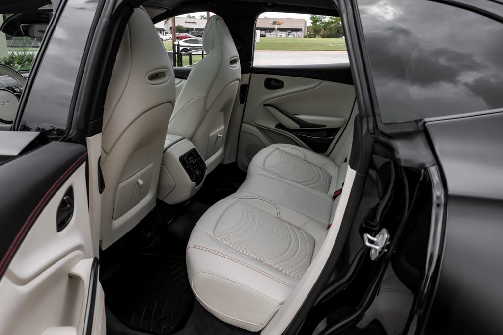 Used 2023 Aston Martin DBX 707 image 33