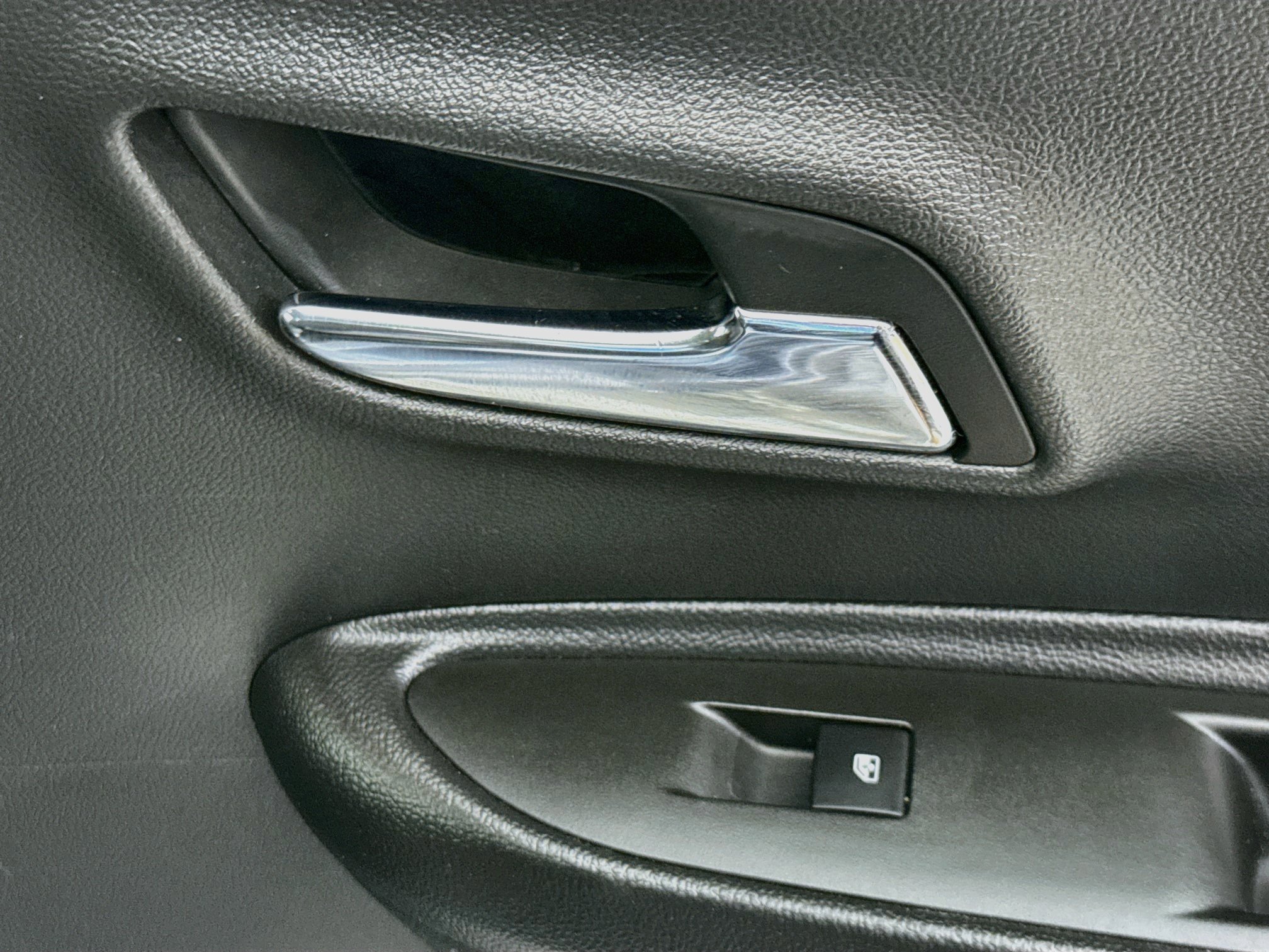 Used 2021 Chevrolet Trax LS FWD image 27