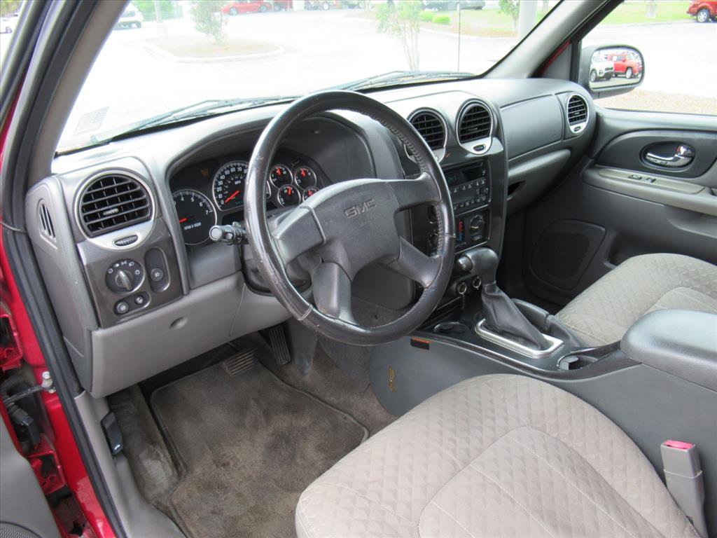 Used 2004 GMC Envoy XUV SLE w/ 1SB Preferred Equipment Group image 16