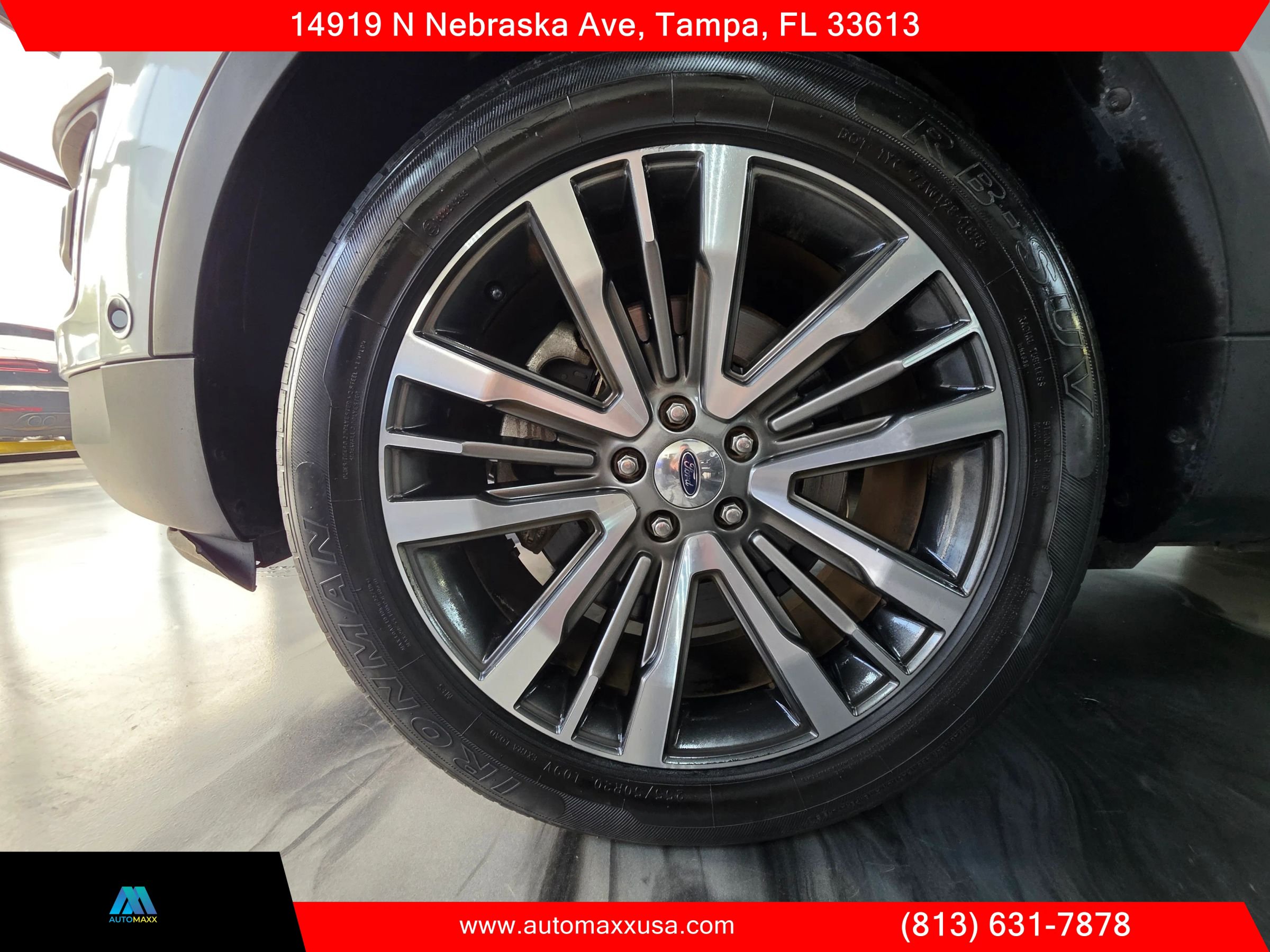 Used 2017 Ford Explorer Platinum AWD/4WD image 38