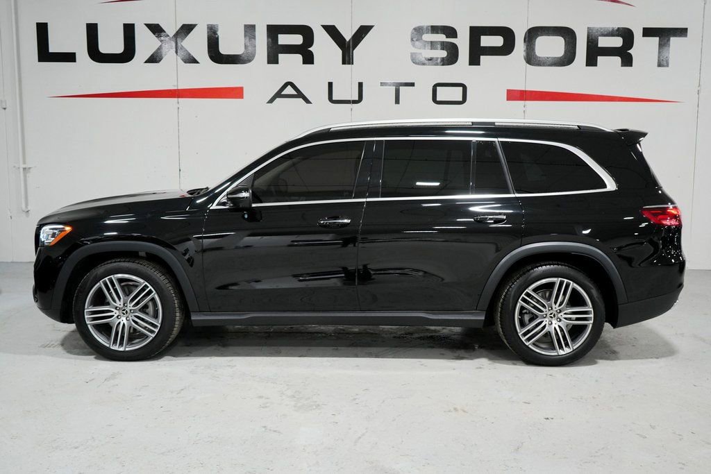 Used 2024 Mercedes-Benz GLS 450 4MATIC image 2