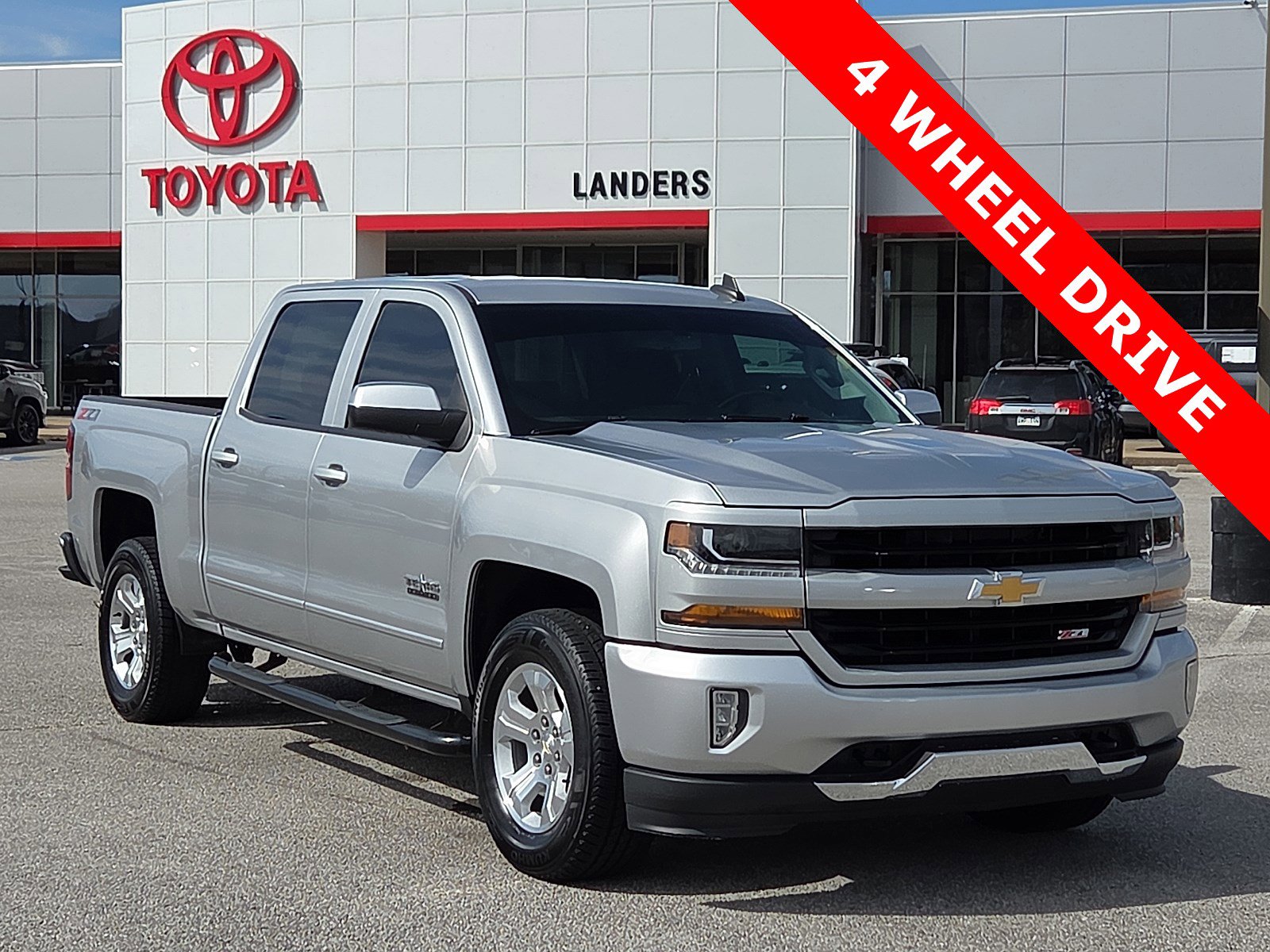 Used 2018 Chevrolet Silverado 1500 LT w/ Texas Edition image 1