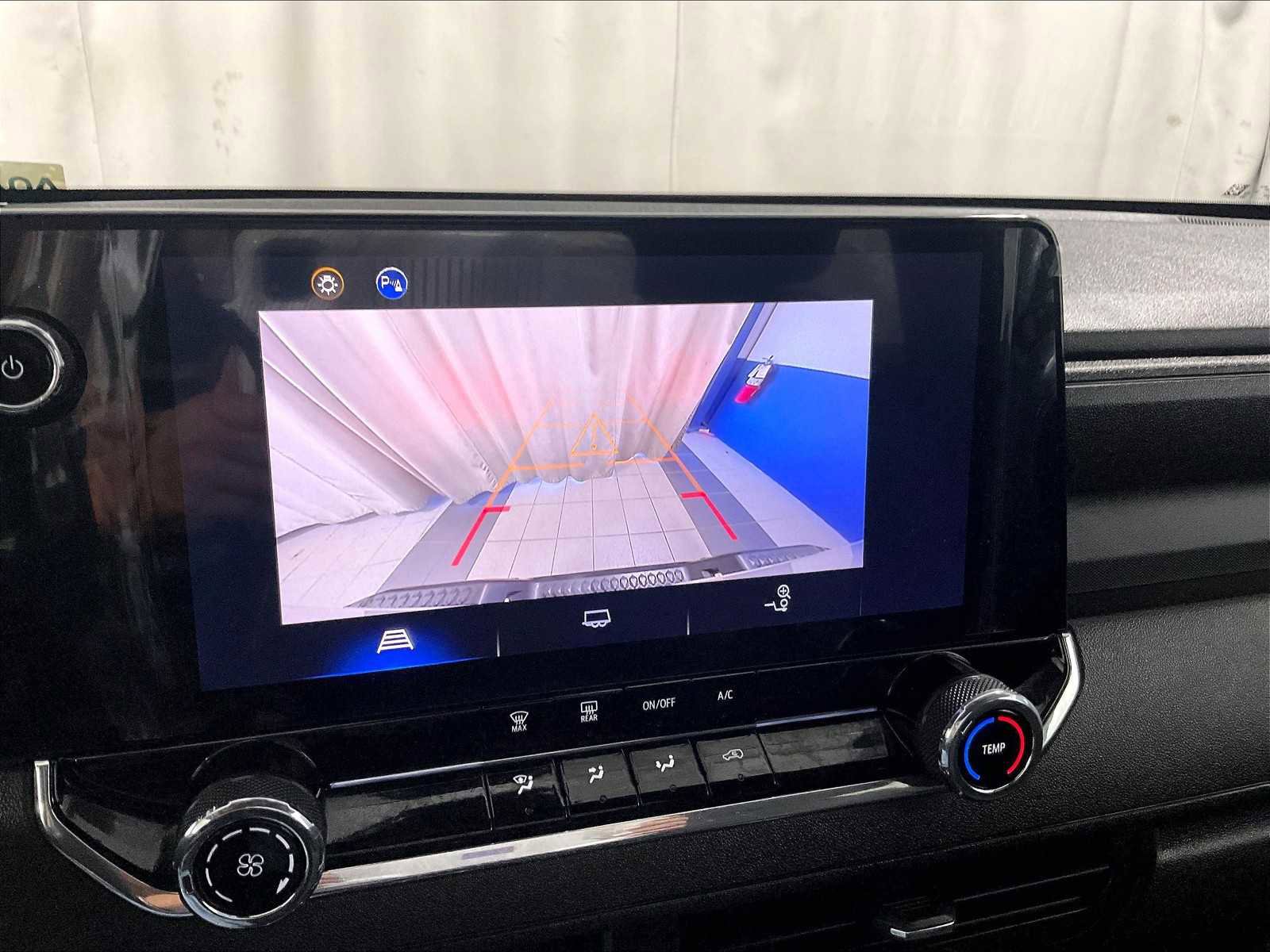 Used 2024 Chevrolet Colorado Trail Boss image 19