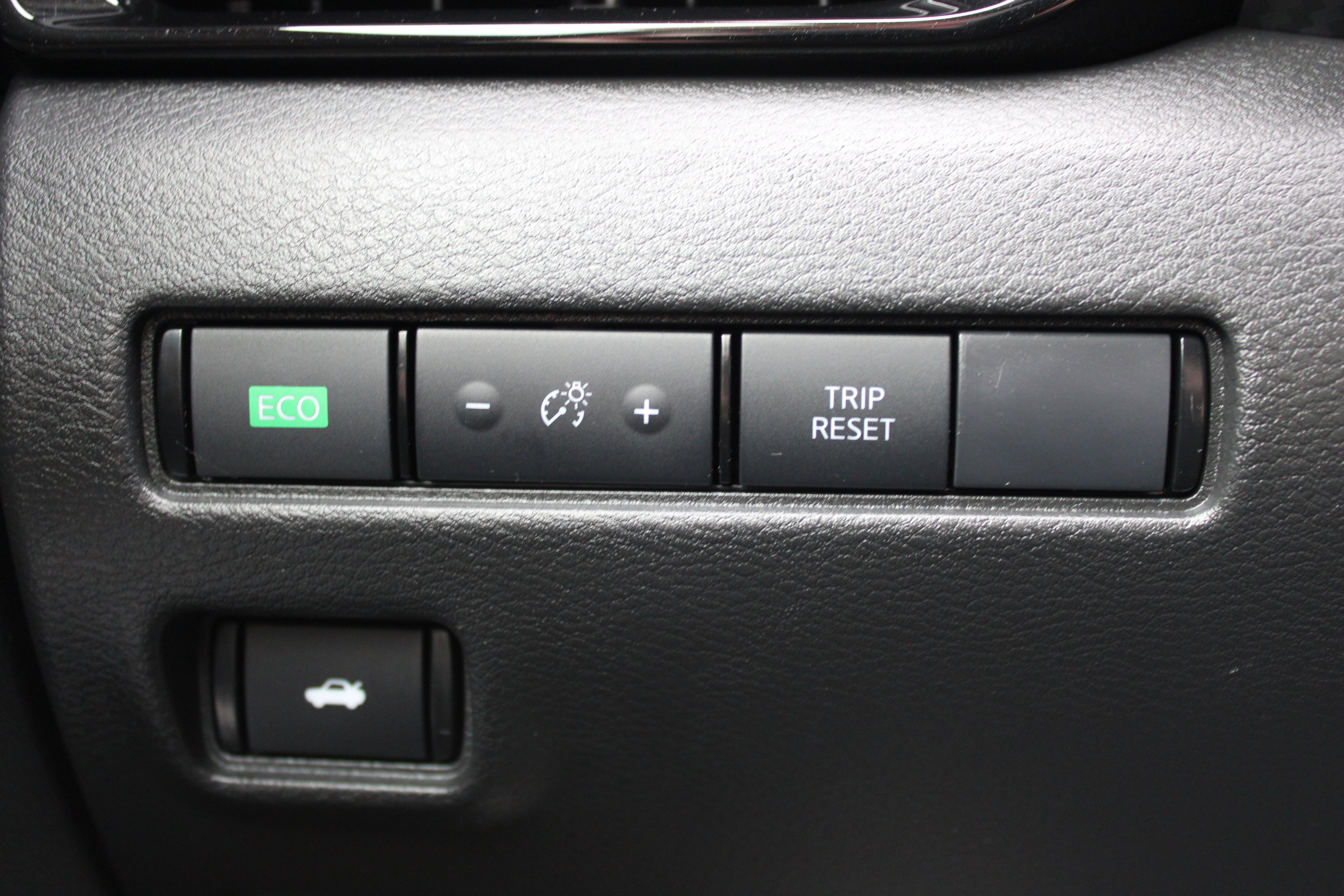 Certified 2024 Nissan Sentra SR w/ SR Premium Package image 26