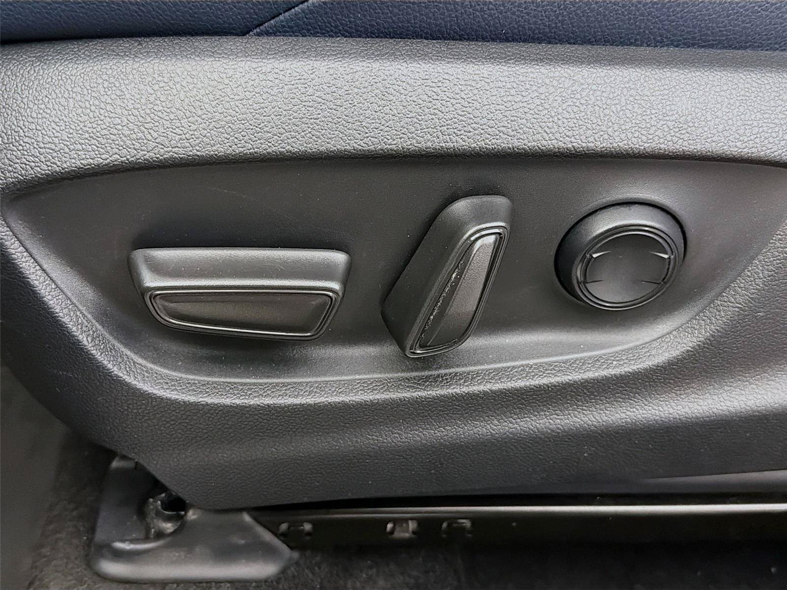 Used 2023 Subaru Solterra AWD image 41