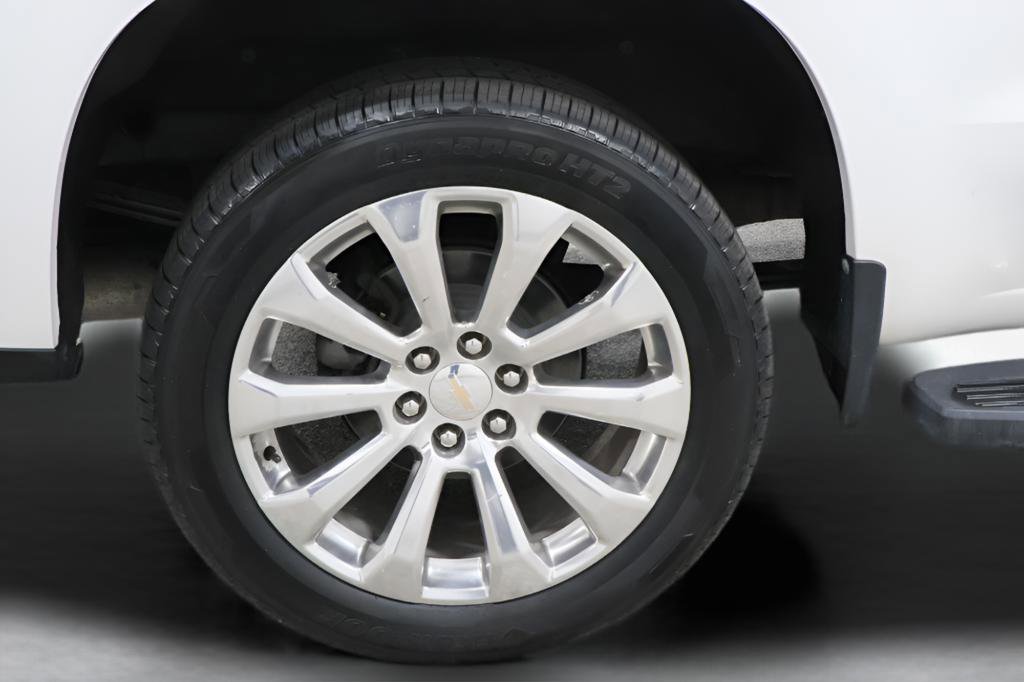 Used 2021 Chevrolet Silverado 1500 High Country w/ Technology Package image 37