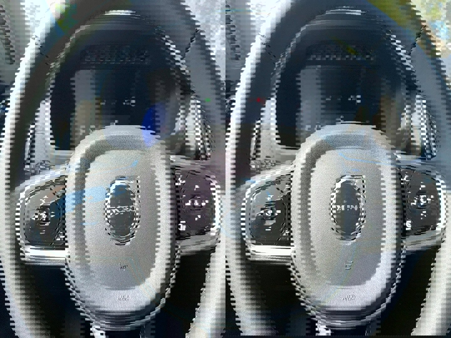 New 2026 Volvo XC90 B5 Plus w/ Protection Package image 20