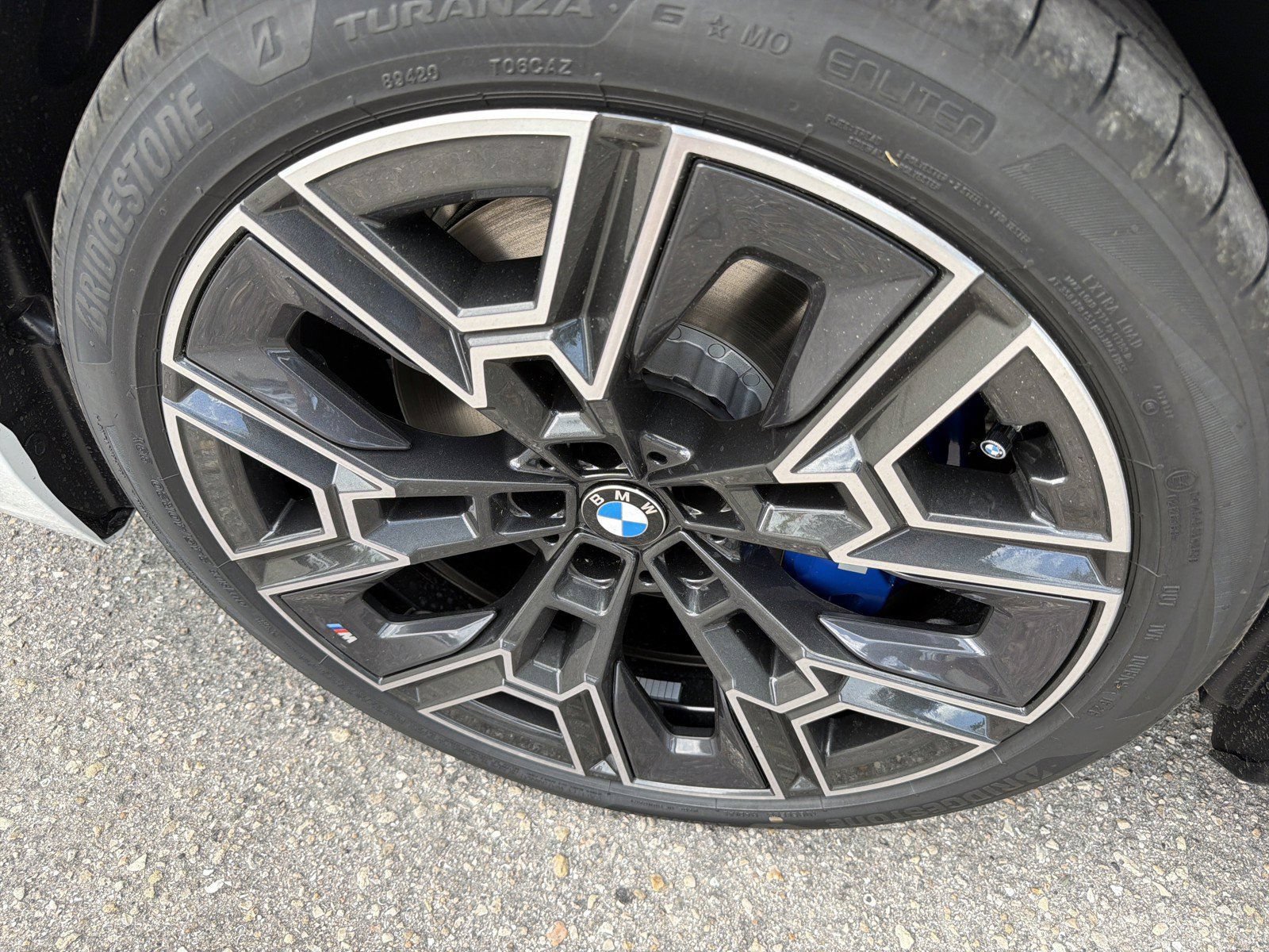 New 2027 BMW 550e xDrive AWD/4WD image 10